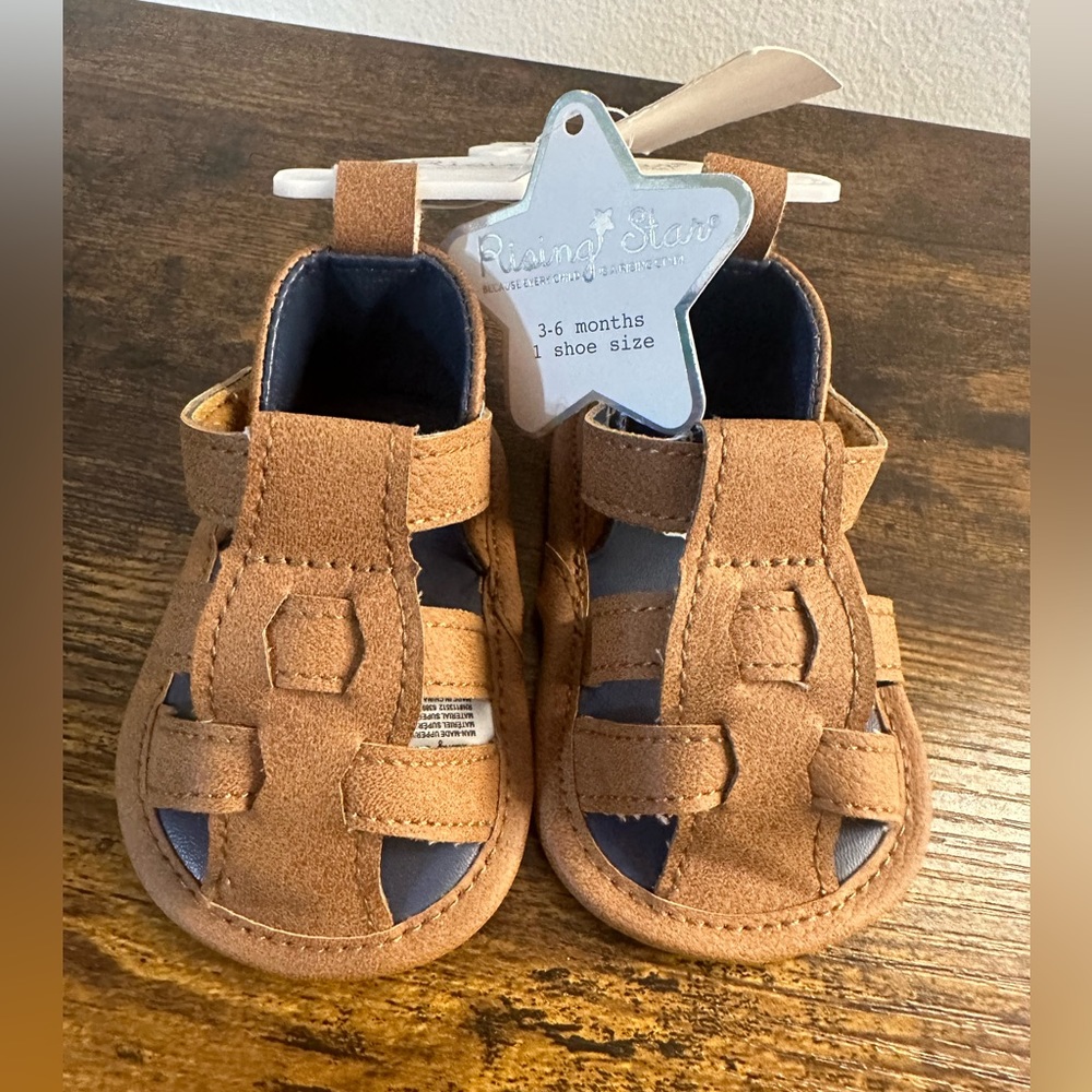 Rising Star Brown Baby Sandals NWT Size 3-6 M